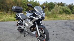 Yamaha FZ6 Fazer 72kw polokapota kufr serviska