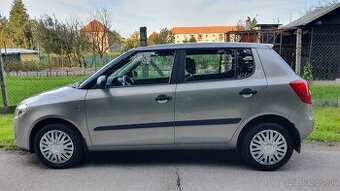 Škoda Fabia 1,4 i/16V,  40.000km, Garážovana po celú dobu.