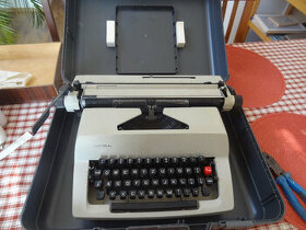 Predám písací stroj Consul-model 2226 -už retro - 1