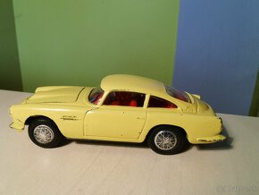 ZLAVA Corgi toys Aston Martin DB4