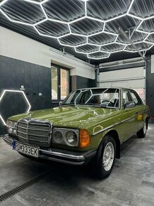 Mercedes W123 230E 1980