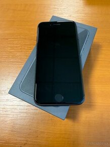 Predám iphone 8 64gb Space gray - 1