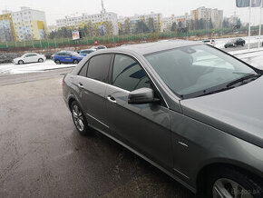 Mercedes E350 10/2010 4 matic na diely alebo cely