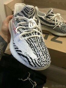 Adidas Yeezy boost 350v2 zebra 42velkost