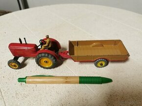 Dinky toys traktor Massey Harris - 1
