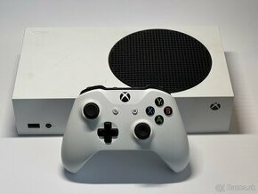 Xbox Series S 512GB + ovládač