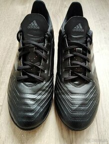 Turfy Adidas Predator - 1