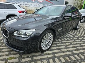 BMW 750i xDrive alebo vymením za Audi A6, A5