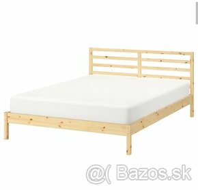 drevená postel IKEA TARVA