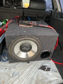 Subwoofer+zosilovač