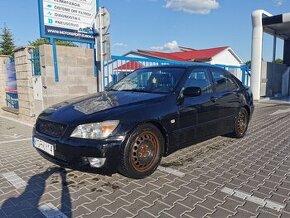 Lexus IS200