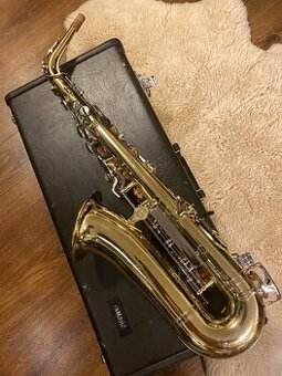 Alt saxofon  YAMAHA YAS - 23