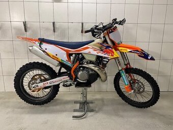 KTM plasty a polepy