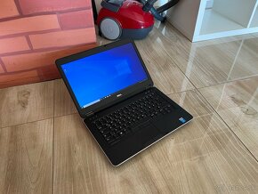 Lenovo/Notebook/Ryzen 5/8GB RAM/128GB M2 SSD/Grafika 2GB