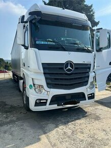 Mercedes-Benz Actros 1845