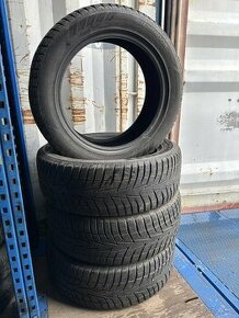 225/55R18 98T - 1