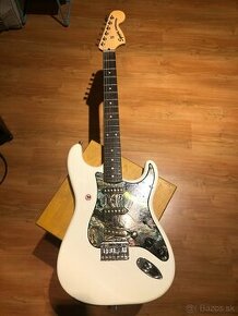 Squier Stratocaster skladacka