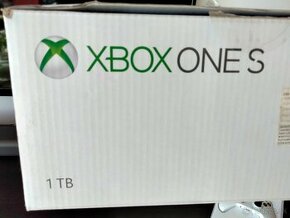 XBOX ONE S 1TB - 1