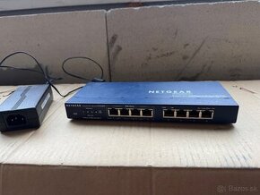 Switch NETGEAR FS108Pv3 - 8 Port