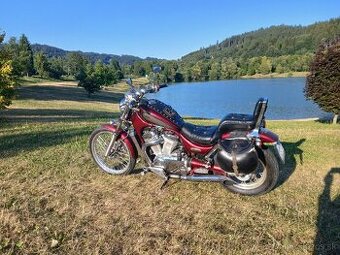 Suzuki Intruder 800