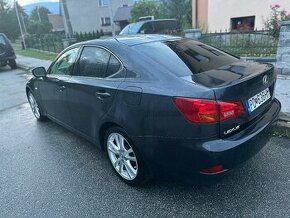 Lexus is220d