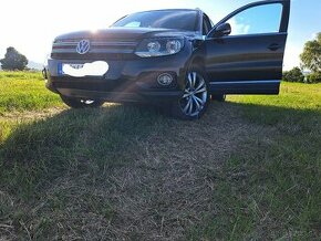 Volkswagen Tiguan  4x4 DSG