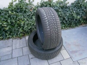 Predám 2x zimné pneu Hankook 235/45 R19 99VXL