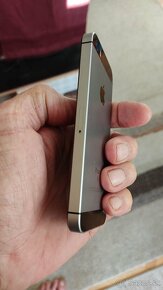 iPhone SE 2016 64G