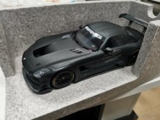 Mercedes SLS 1:18