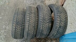 zimné 215/60 R17 Dunlop    lacno - 1