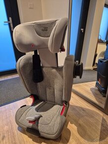 Predám autosedačku  BRITAX KIDFIX II XP SICT