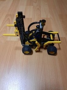 Lego Technic 8248 - Forklift