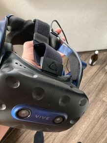 Samotné okuliare HTC Vive Pro 2 + link box