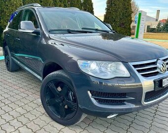 Volkswagen Touareg 3.0TDi 4x4 176kw +ťažné Individual