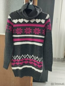 Teplučký farebný sveter alebo výhodný set troch svetríkov