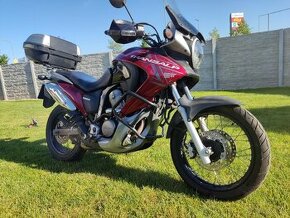 Honda Transalp XL700V - 1