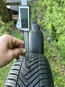 185/60 R15 Hankook Kinergy 4S celoročné