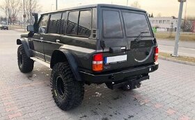 NISSAN PATROL Y60 - ZADNÍ HLINÍKOVÝ PEVNOSTNÍ NÁRAZNÍK - 1