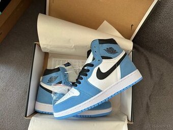 Air Jordan 1 Retro High OG University Blue