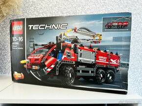 Lego Technic 42068 Letiskový Hasiči