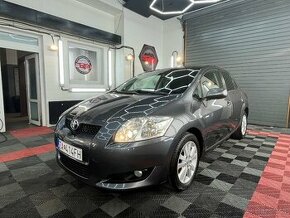 Toyota Auris 2.0 I D-4D 125 Sol - 1