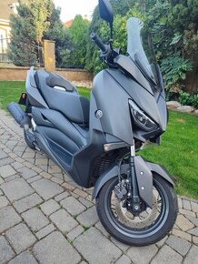 Yamaha XMax 125