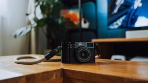 Fujifilm X100V black