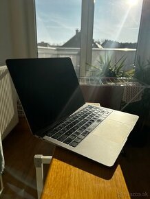 MacBook Air (Retina, 13-inch, 2018)