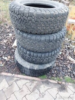 BFGoodrich All Terrain T/A KO2 265/70 R17