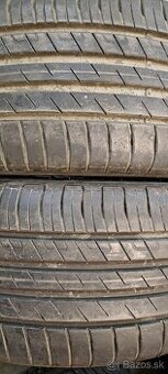 Predám 2ks slušné letné 225/40r18-92W Good Year