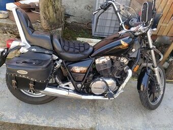 Honda shadow 750