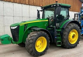 John Deere 8320R