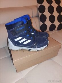 Adidas snehule (čižmy) č. 39,5