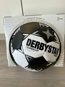 Futbalova lopta Derbystar Supercup - limitovana edicia